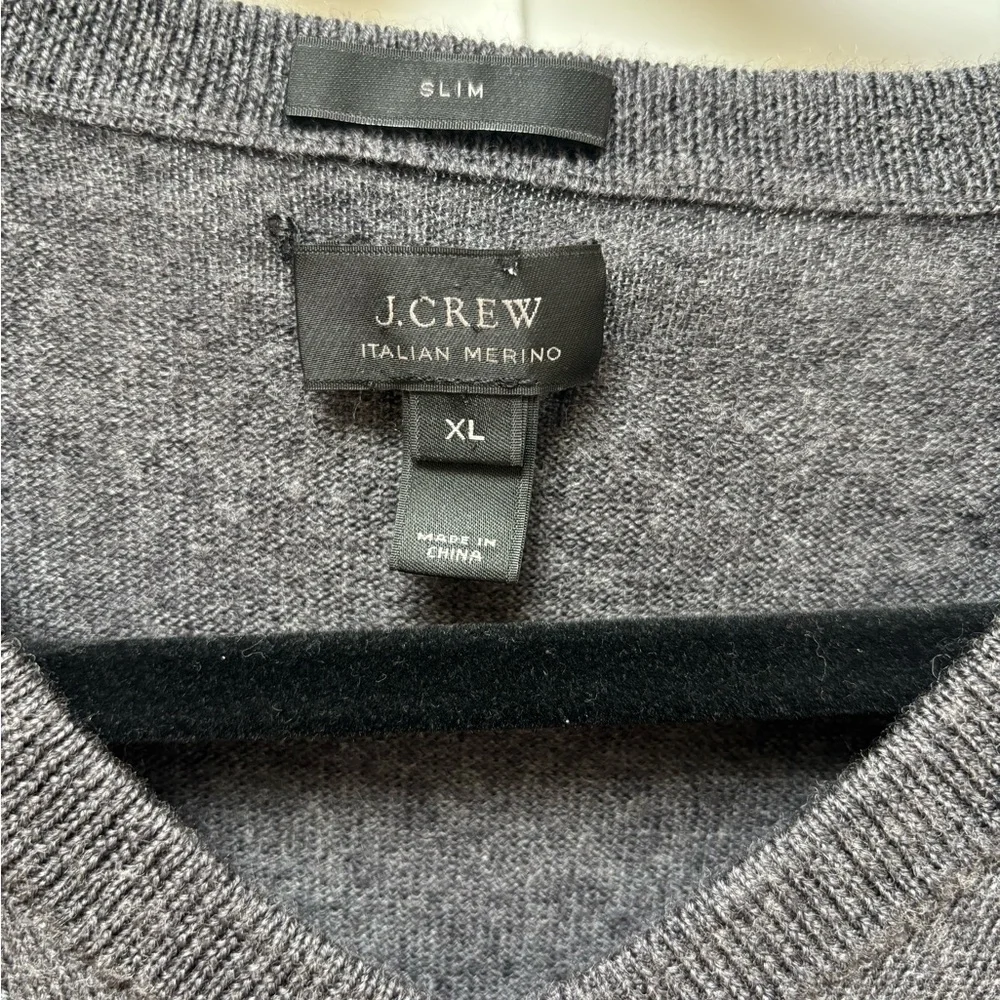 J. Crew Charcoal V-Neck Sweater Size XL Preppy Collegiate